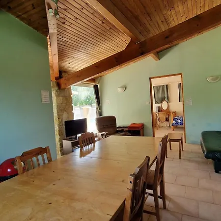 Complex Near Mirepoix In The Pyrenees Vakantiehuis Limbrassac