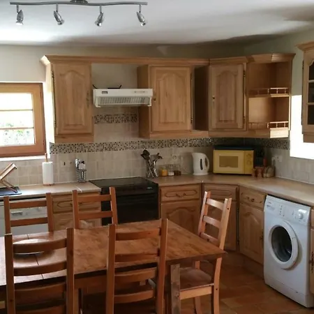 Complex Near Mirepoix In The Pyrenees Vakantiehuis *