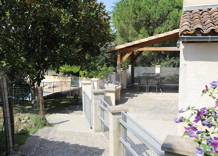 Complex Near Mirepoix In The Pyrenees 펜션