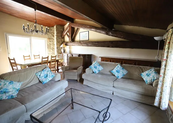 펜션 Complex Near Mirepoix In The Pyrenees Limbrassac